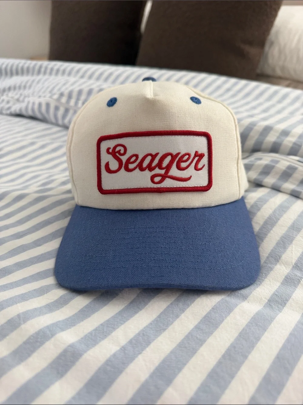Seager Two-Tone Logo Trucker Hat - White & Blue